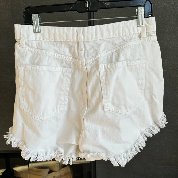 Wild Fable High Rise Distressed White Denim Shorts Size 12 - Picture 5 of 9